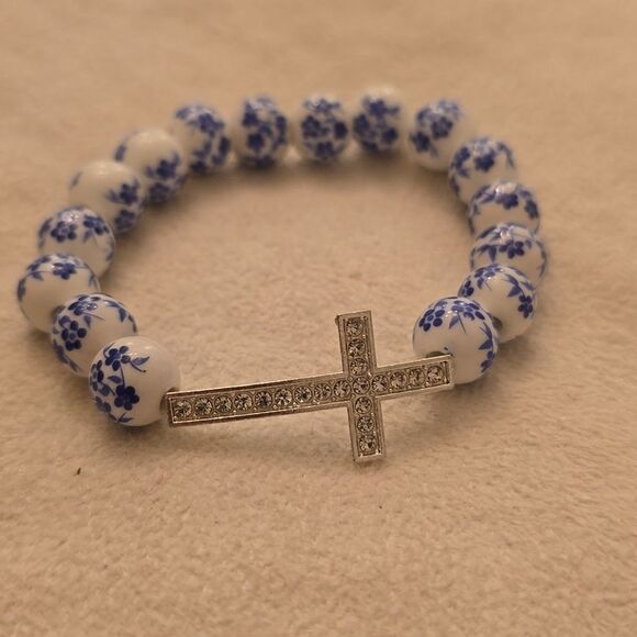 Cross blue and white stretch bracelet - Picture 2 of 10
